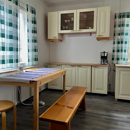 Hostel Kylaekaupan