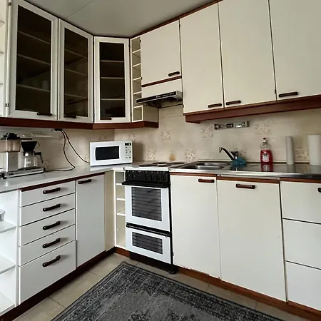 Kylaekaupan Hostal *