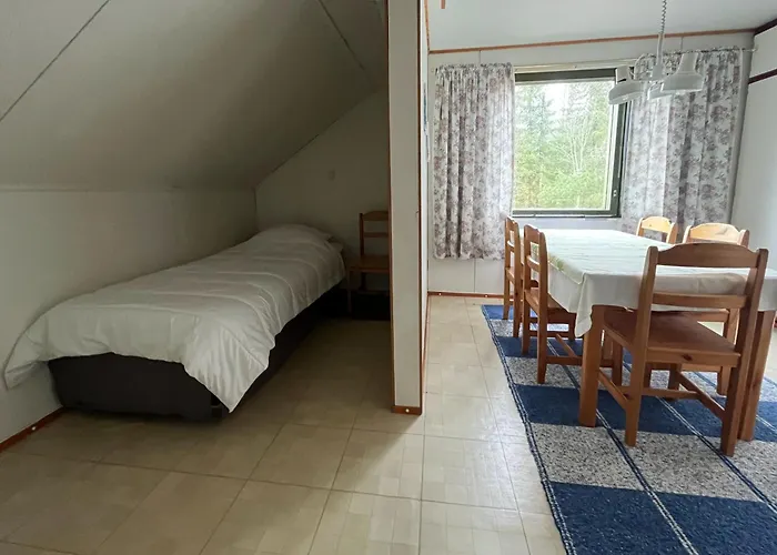 Kylaekaupan Ostello *